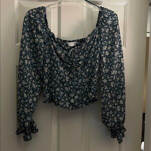 ASTR The Label Floral Top